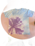 เสื้อยืดมัดย้อมลายดาวกระจายสีฟ้าและสีม่วง